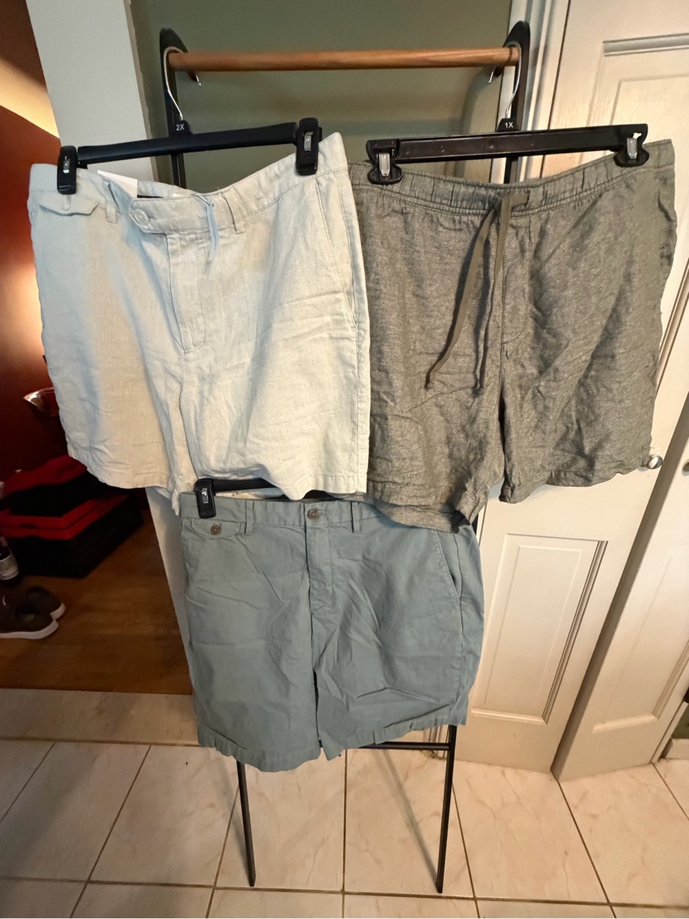 Men's Casual Banana Republic Shorts - Light Blue, Gray, Seafoam LOT